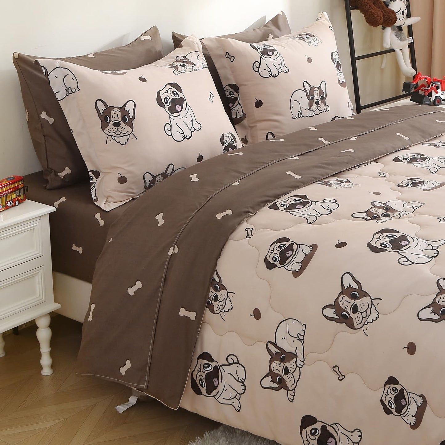 Kids Comforter Set 7 Piece Bedding Cute Dog Cartoon Animal Bed Microfiber Comforter Full Size All Season (1 Comforter, 1 Flat Sheet, 1 Fitted Sheet, 4 Pillowcase)